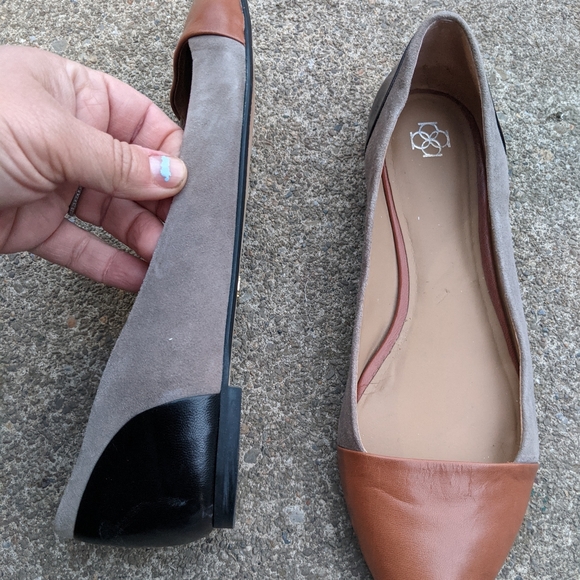 Ann Taylor Cap Toe Flats Leather 8M EUC - Picture 2 of 5